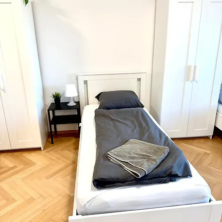 Appartamento Perfekt Fuer Monteure - 5 Einzelbetten *