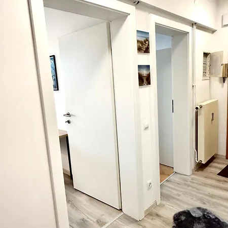Perfekt Für Monteure - 5 Einzelbetten Apartamento Graz