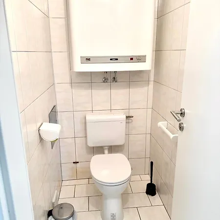 Perfekt Fuer Monteure - 5 Einzelbetten